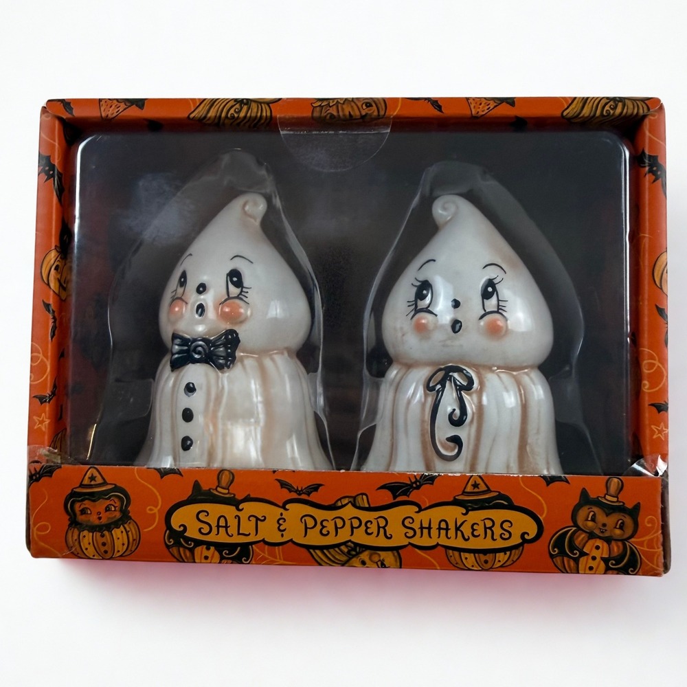 Johanna Parker Ghost Salt Pepper Shakers White Halloween Vintage Retro Style